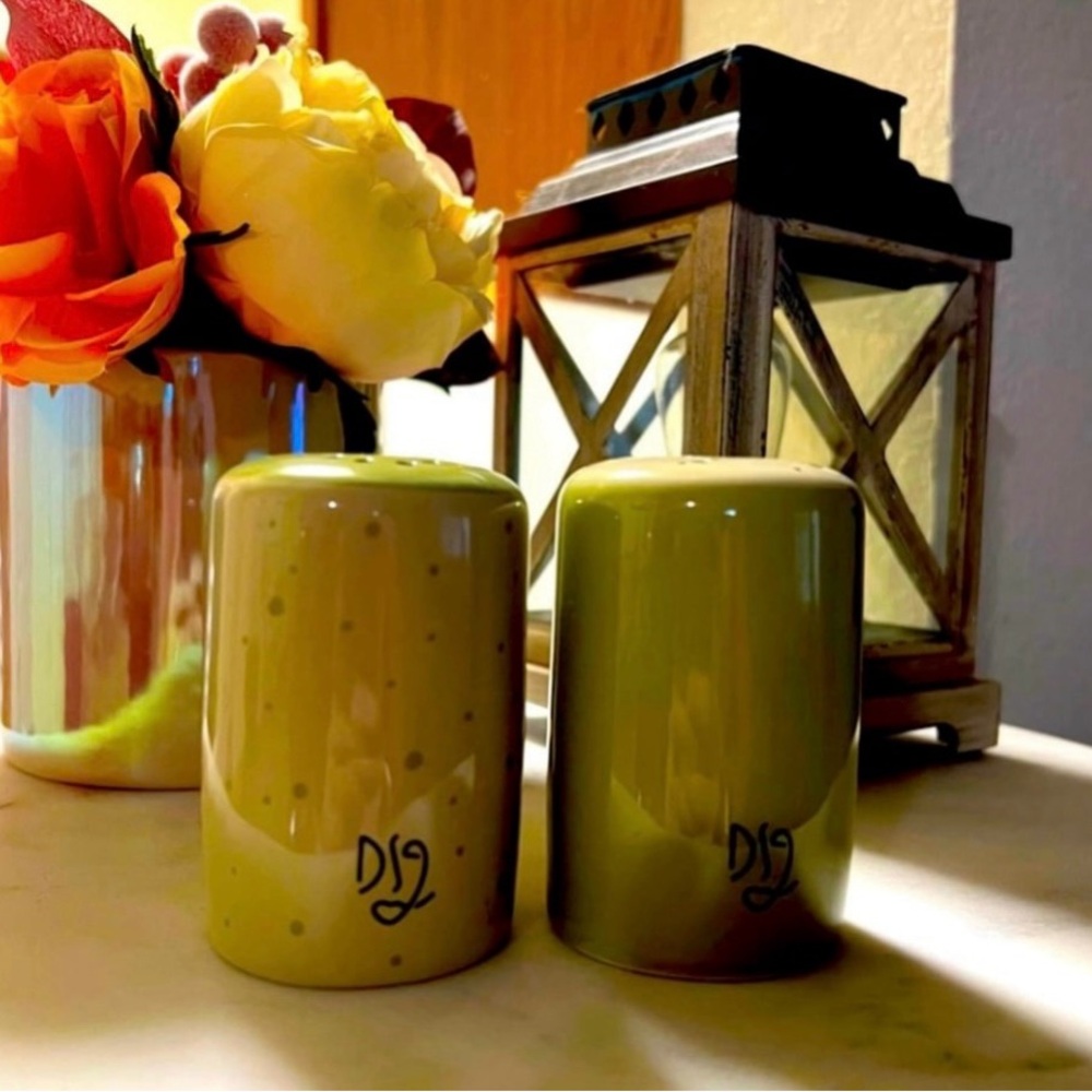 Darling Spring Salt and Pepper Shakers